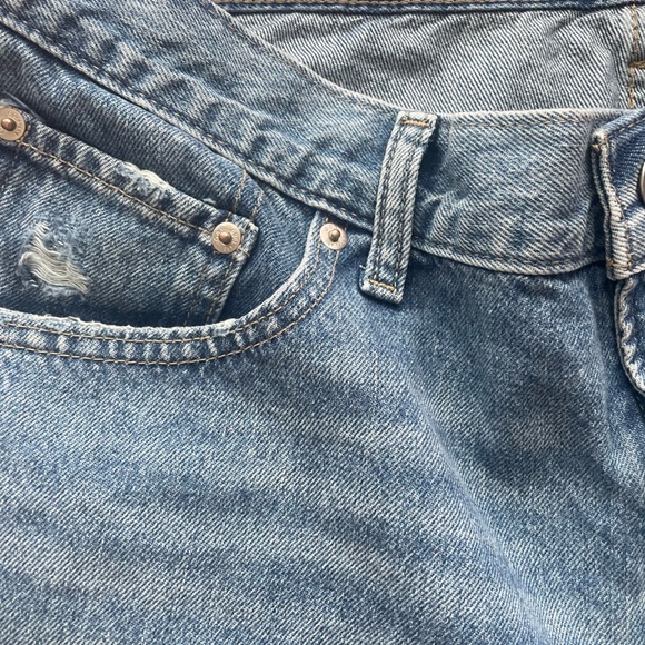 NWT- GAP 14/32 STRIDE SHORT Mid Rise Loose Through the Hip & Thigh - Picture 5 of 6